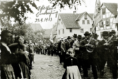 Einweihung der neuen Schule in Bersrod, 21. April 1913